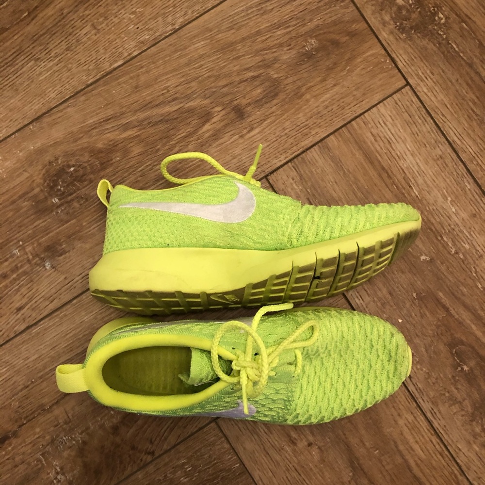 Nike Flynit Womens Shoes